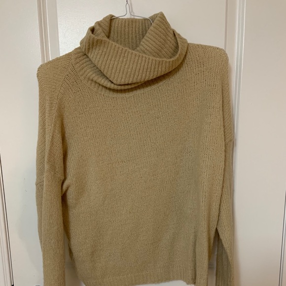 π2 for $25π Tan Nude Knit Turtleneck Sweater - Picture 2 of 5